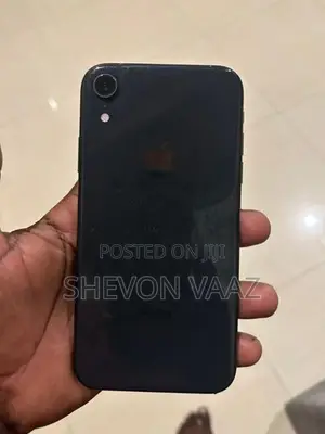 Apple iPhone XR (Used)