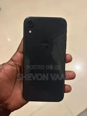 Apple iPhone XR (Used)