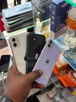 Apple iPhone 11 (Used)