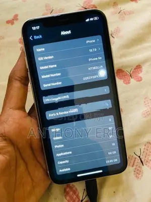 Apple iPhone XR (Used)