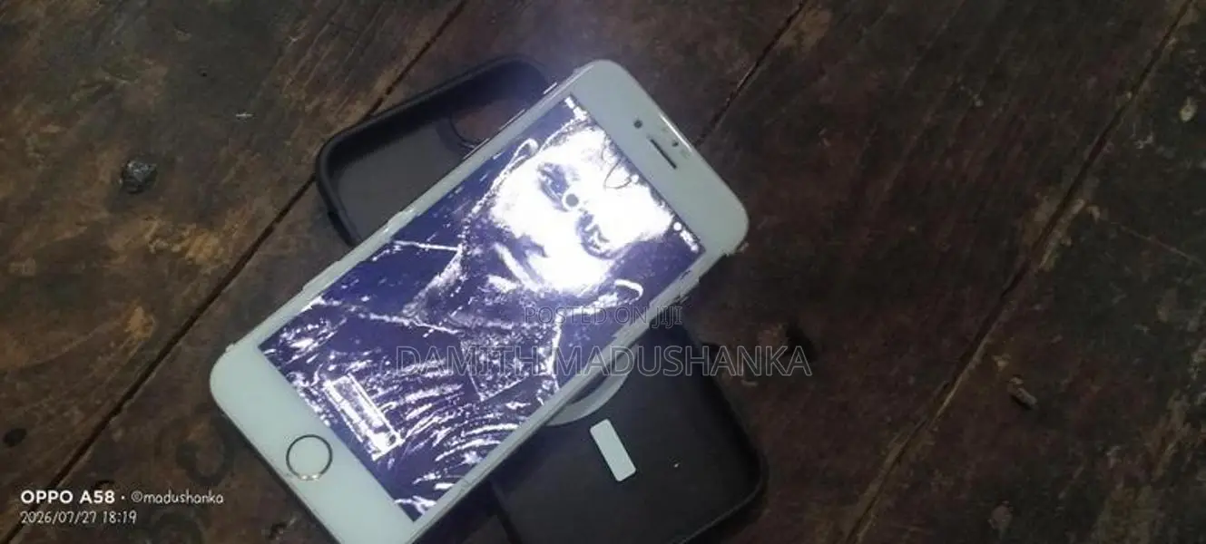 Apple iPhone 6S (Used)