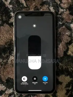 Apple iPhone XR (Used)
