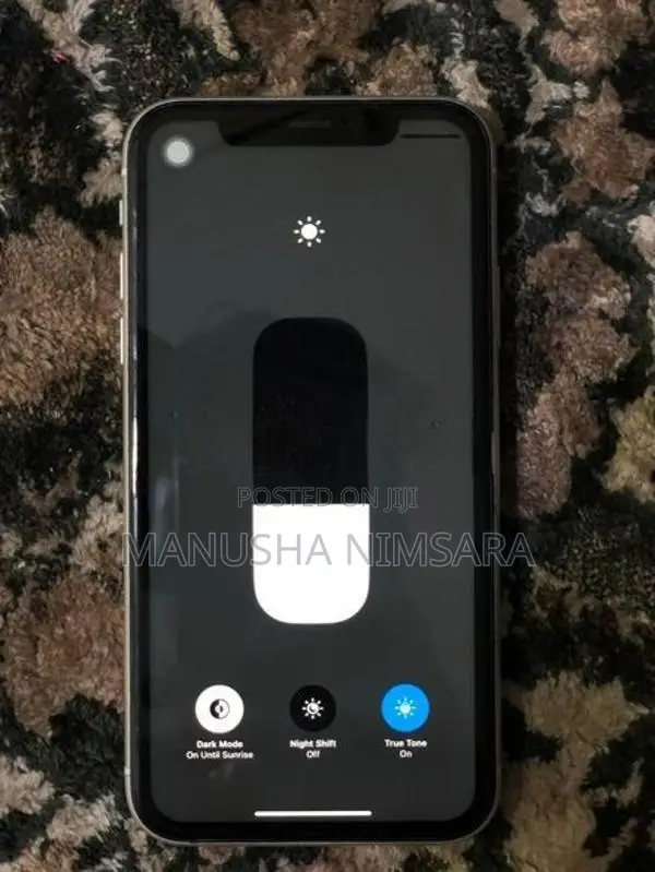 Apple iPhone XR (Used)