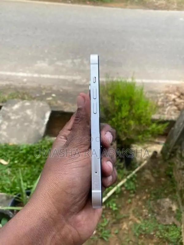 Apple iPhone 14 (Used)