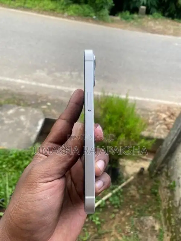 Apple iPhone 13 White (Used)