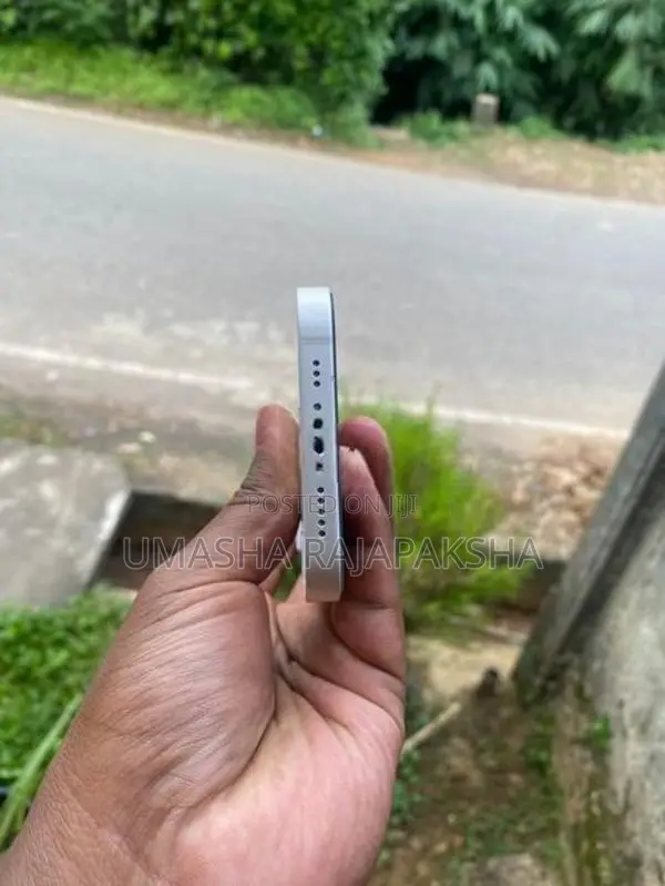 Apple iPhone 13 White (Used)