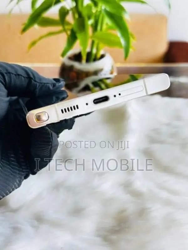 Samsung Galaxy S23 Ultra (Used)