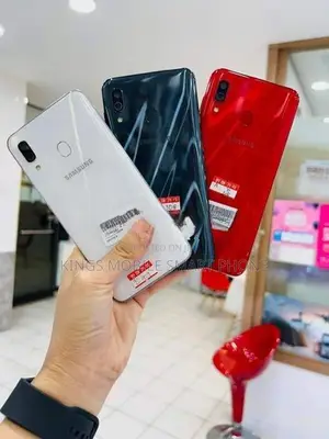 Samsung Galaxy A30 32GB (Used)