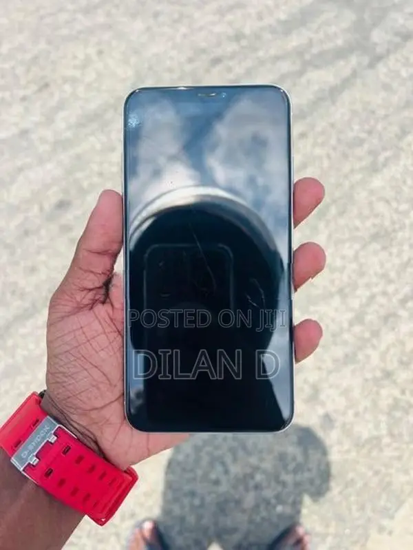 Apple iPhone XS Max 256GB (Used)