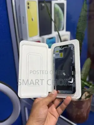 Apple iPhone 12 VIVID Display