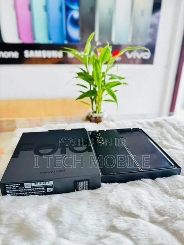 Samsung Z Fold 4 (Used)