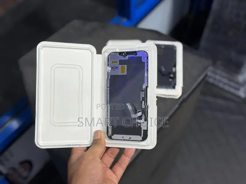 Apple iPhone 12 VIVID Display