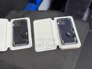 Apple iPhone 12 VIVID Display