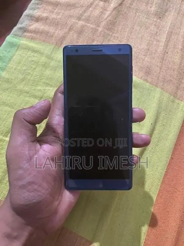 Sony Xperia XZ2 4GB 64GB (Used)