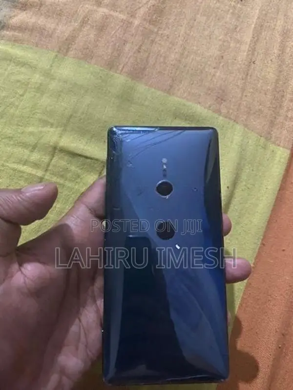 Sony Xperia XZ2 4GB 64GB (Used)