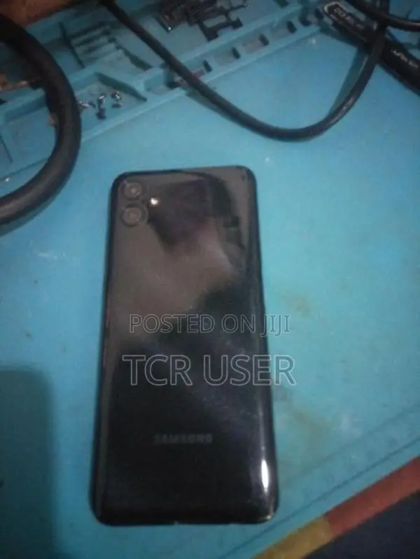 Samsung Galaxy A04e 64GB 4GB (Used)