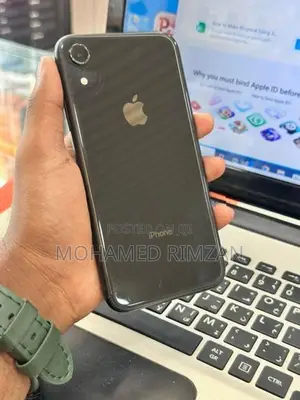 Apple iPhone XR (Used)