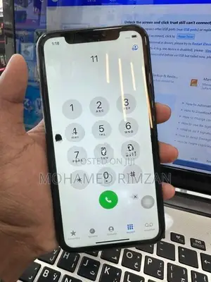 Apple iPhone XR (Used)