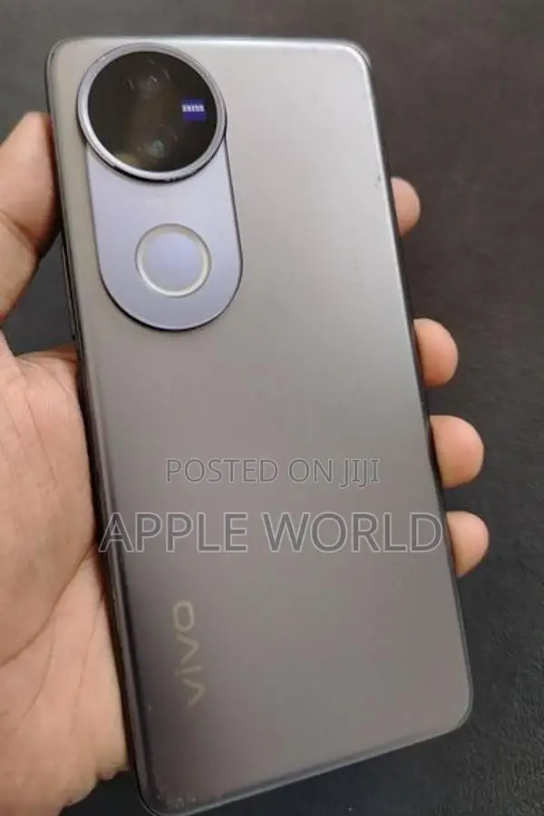 Vivo V50 (Used)