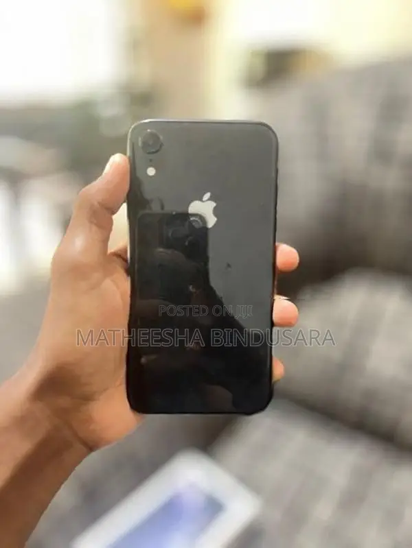 Apple iPhone XR (Used)