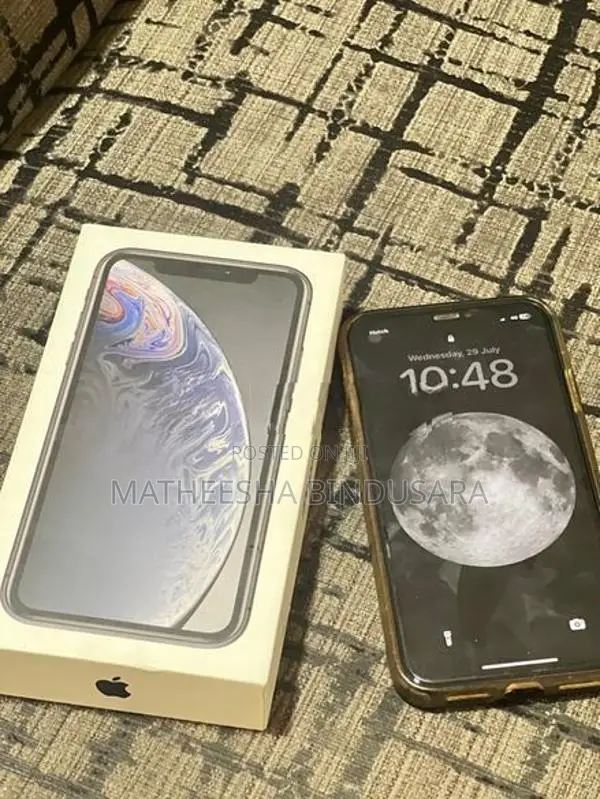 Apple iPhone XR (Used)