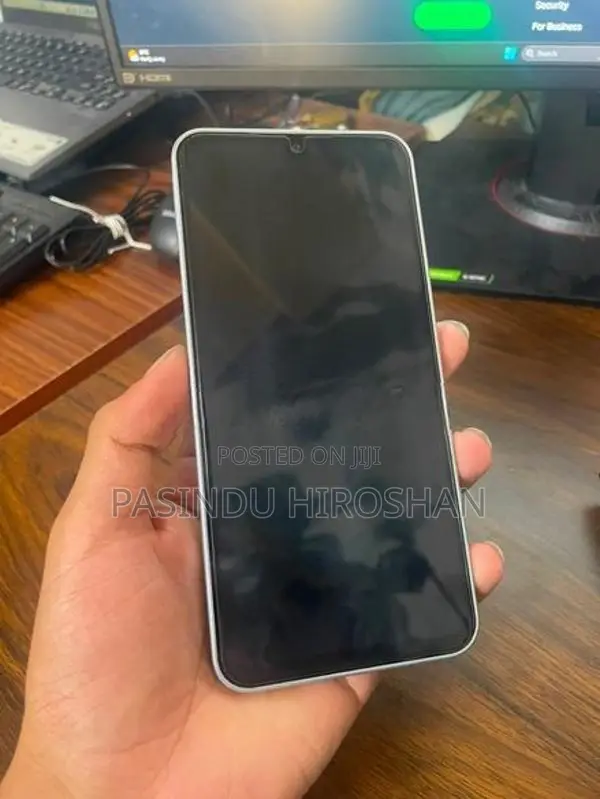 Samsung Galaxy M17 (Used)