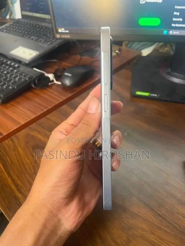 Samsung Galaxy M17 (Used)