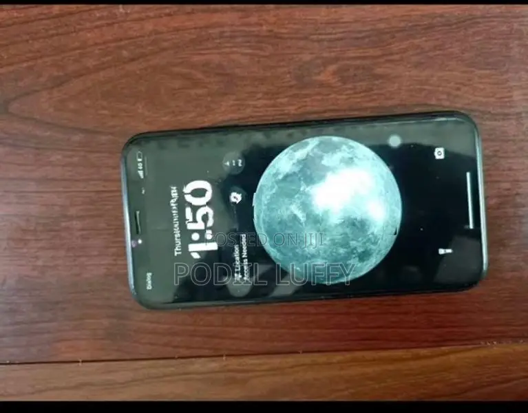 Apple iPhone XR (Used)