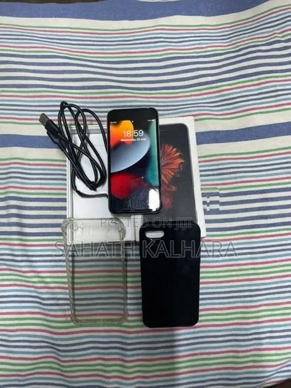 Apple iPhone 6S (Used)