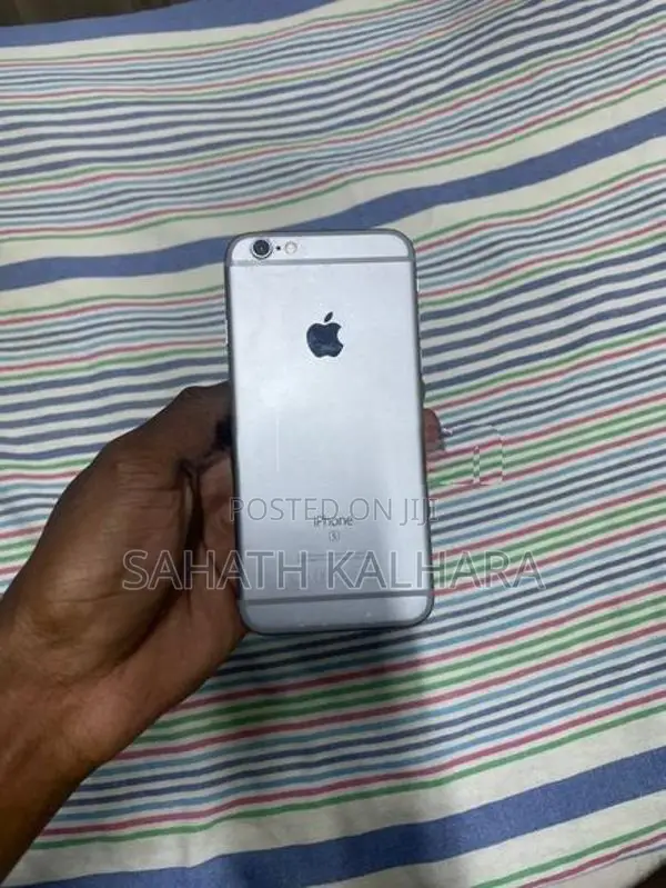Apple iPhone 6S (Used)