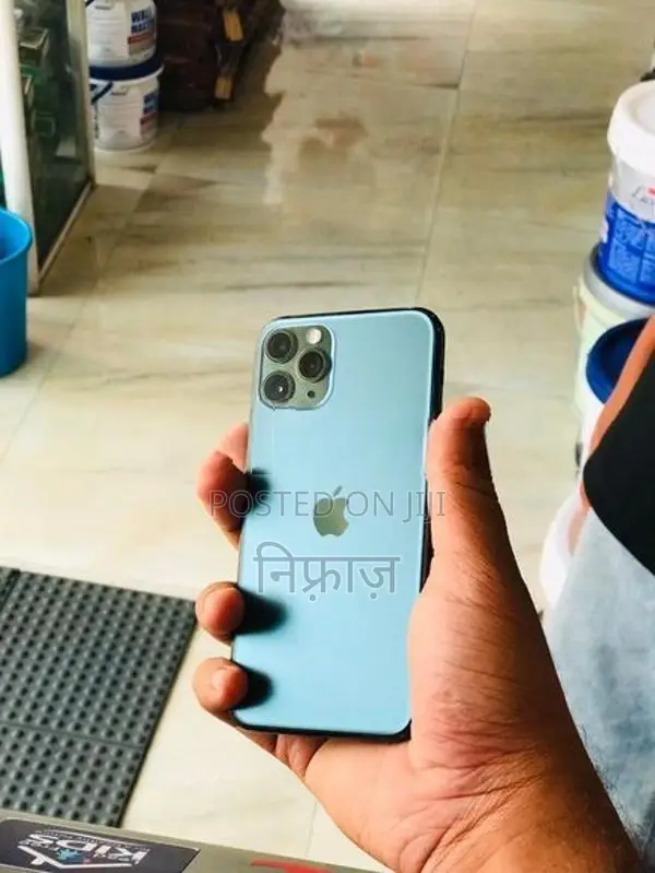 Apple iPhone 11 Pro 64GB (Used)