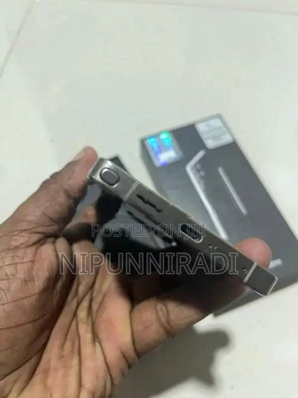 Samsung Galaxy S25 Ultra (Used)