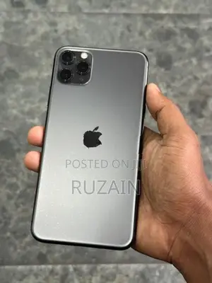 Apple iPhone 11 Pro Max (Used)
