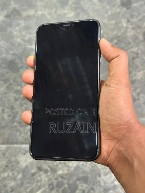 Apple iPhone 11 Pro Max (Used)