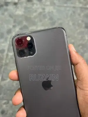 Apple iPhone 11 Pro Max (Used)