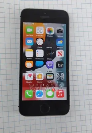 Apple iPhone SE 32GB Full Set (Used)