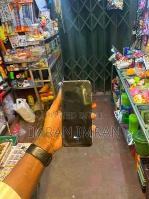 Vivo V20 8+4GB Ram 128GB (Used)