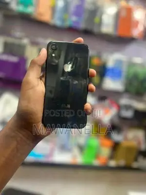 Apple iPhone XR (Used)