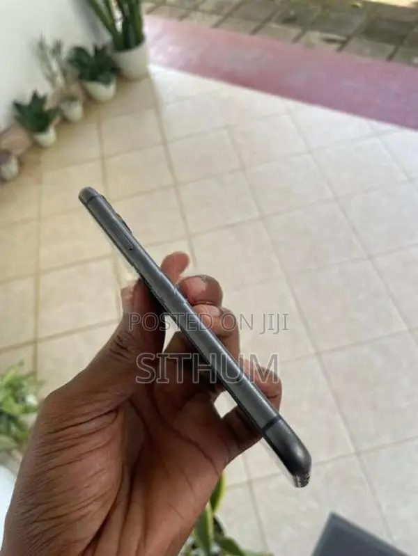 Apple iPhone 11 128GB (Used)