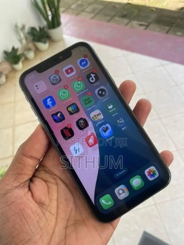 Apple iPhone 11 128GB (Used)