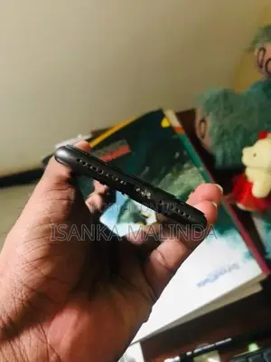 Apple iPhone 8 I cloud lock (Used)