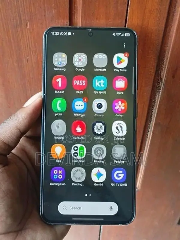Samsung Galaxy S23 256GB (Used)