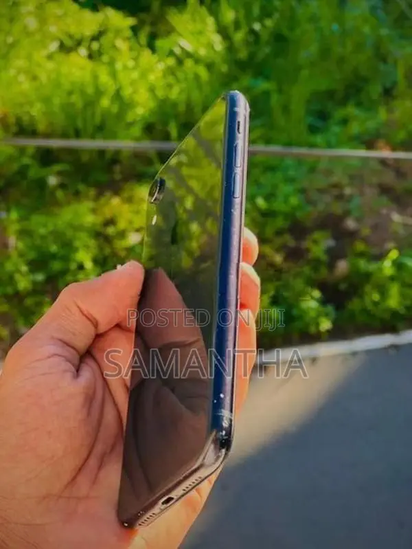 Apple iPhone XR 128GB (Used)