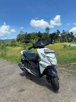 Honda Dio 2015 Motorbike (Used)
