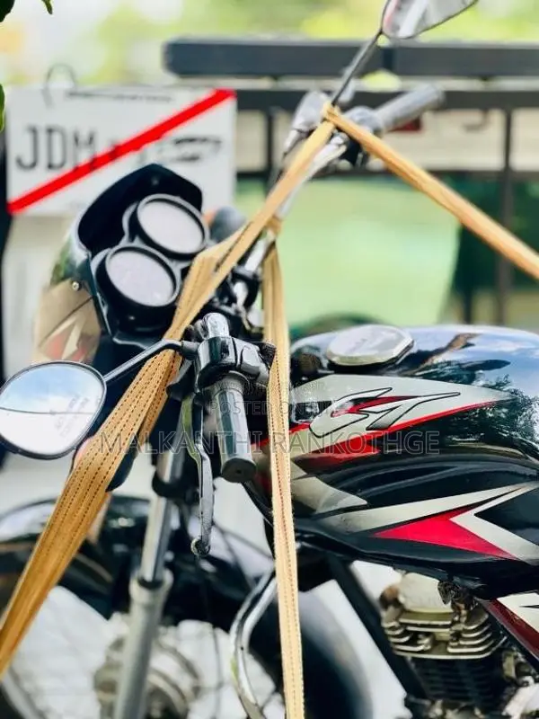 Bajaj CT-100 2015 Motorbike (Used)