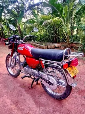 Hero-Honda CD 100 2004 Motorbike (Used)
