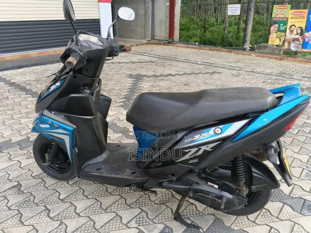 Yamaha Ray Zr 2017 Motorbike (Used)