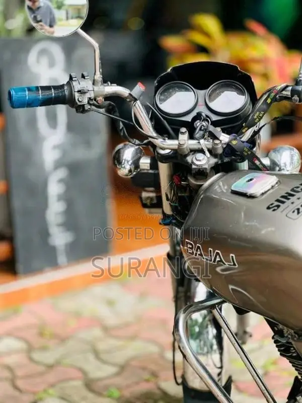 Bajaj Boxer 2003 Motorbike (Used)