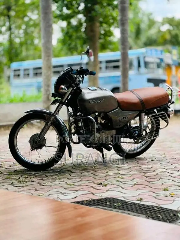 Bajaj Boxer 2003 Motorbike (Used)