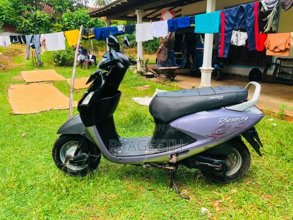 Hero Pleasure 2012 motorcycle (Used)